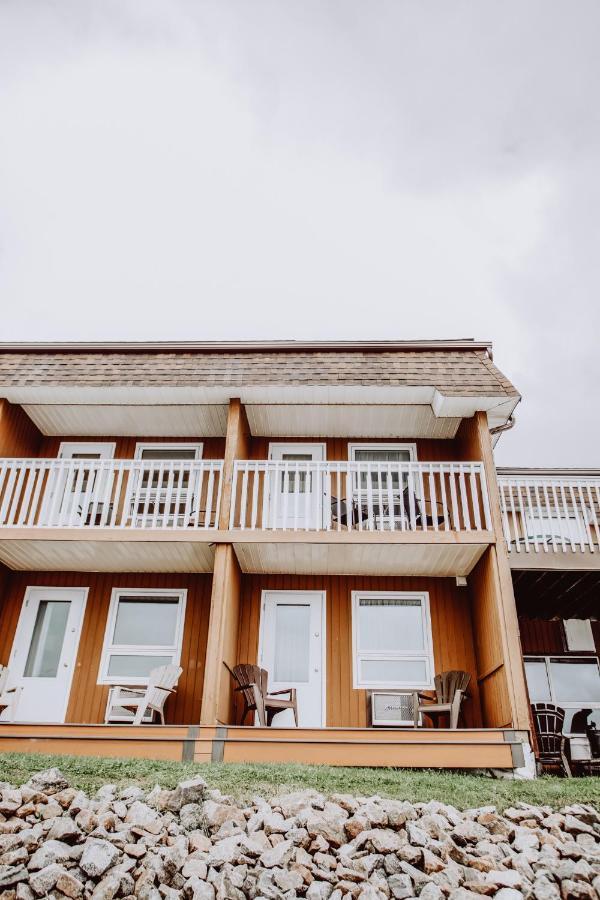La Place Rendez-Vous Hotel Fort Frances Extérieur photo