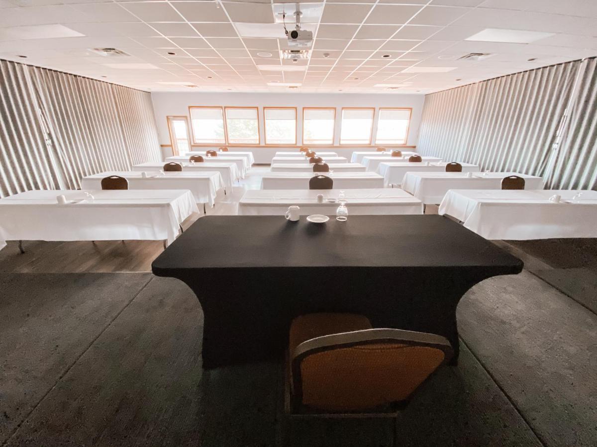 La Place Rendez-Vous Hotel Fort Frances Extérieur photo